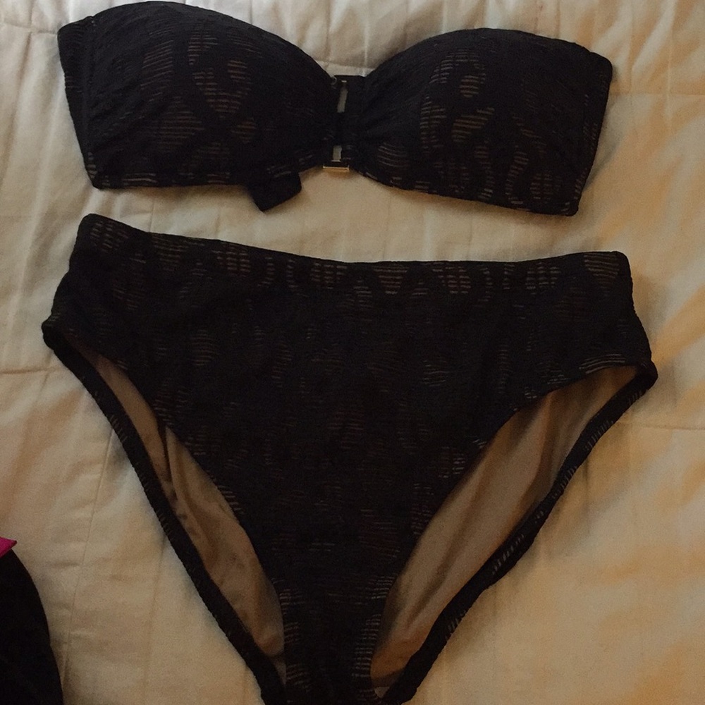 Two piece high cut bathing suit